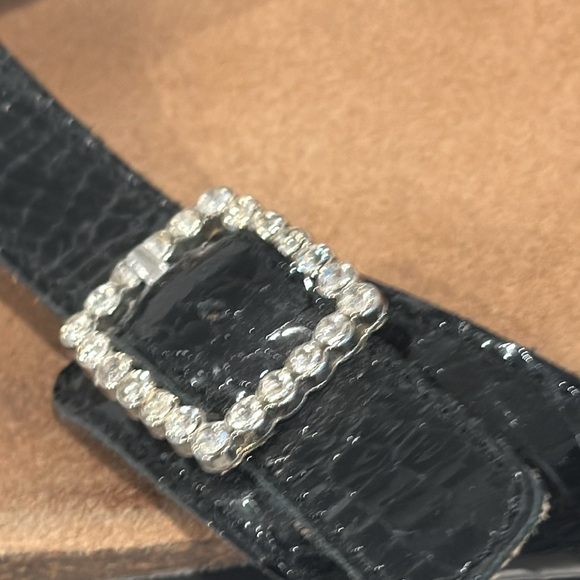 Vionic Shoes Size 8 - Picture 8 of 16